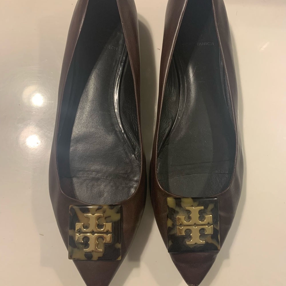 Tortoise Medallion Flats